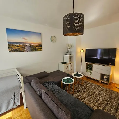 Am Bergpark Ruhig & Fusslaeufig Angebunden Apartamento